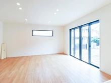 【神奈川県/川崎市多摩区生田】川崎市多摩区生田6丁目　新築戸建1号棟 リビング・ダイニング：床暖房付き