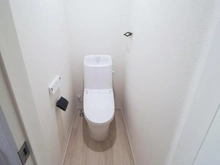 【神奈川県/川崎市多摩区生田】川崎市多摩区生田6丁目　新築戸建2号棟 トイレ：2階