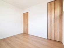 【神奈川県/川崎市麻生区千代ケ丘】川崎市麻生区千代ケ丘6丁目　新築戸建 洋室：約5.2帖