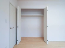 【神奈川県/横浜市保土ケ谷区法泉】横浜市保土ヶ谷区法泉1丁目中古戸建 洋室：約6.6帖