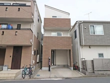 【神奈川県/横浜市鶴見区大東町】横浜市鶴見区大東町中古戸建 外観：中央