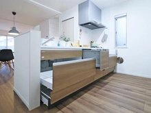 【神奈川県/横浜市鶴見区大東町】横浜市鶴見区大東町中古戸建 キッチン