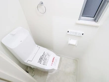 【神奈川県/横浜市鶴見区大東町】横浜市鶴見区大東町中古戸建 トイレ：1階