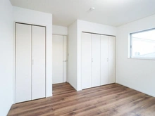 【神奈川県/横浜市鶴見区大東町】横浜市鶴見区大東町中古戸建 洋室：約7.5帖