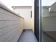 【神奈川県/横浜市鶴見区大東町】横浜市鶴見区大東町中古戸建 バルコニー：3階