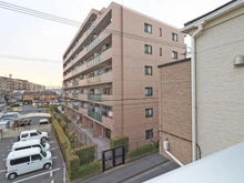 【神奈川県/横浜市鶴見区大東町】横浜市鶴見区大東町中古戸建 眺望：3階バルコニーから