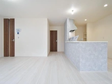 【神奈川県/横浜市瀬谷区宮沢】横浜市瀬谷区宮沢2丁目 新築戸建1号棟 LDK：約20.0帖