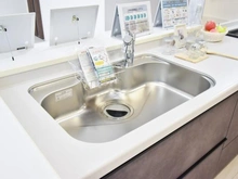 【神奈川県/横浜市瀬谷区宮沢】横浜市瀬谷区宮沢2丁目 新築戸建1号棟 キッチン：シンク