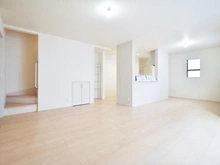 【神奈川県/横浜市瀬谷区宮沢】横浜市瀬谷区宮沢2丁目 新築戸建3号棟 LDK：約21.0帖