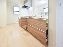 【神奈川県/横浜市瀬谷区宮沢】横浜市瀬谷区宮沢2丁目 新築戸建3号棟 キッチン