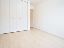 【神奈川県/横浜市瀬谷区宮沢】横浜市瀬谷区宮沢2丁目 新築戸建3号棟 洋室：約5.3帖