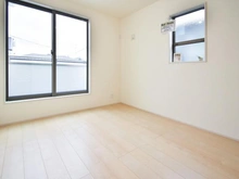 【神奈川県/横浜市瀬谷区宮沢】横浜市瀬谷区宮沢2丁目 新築戸建3号棟 洋室：約5.3帖