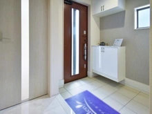 【神奈川県/横浜市瀬谷区宮沢】横浜市瀬谷区宮沢2丁目 新築戸建4号棟 玄関