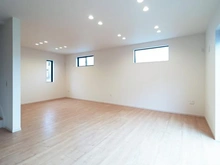 【神奈川県/川崎市麻生区東百合丘】川崎市麻生区東百合丘4丁目新築戸建 リビング・ダイニング：床暖房付き