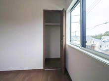 【神奈川県/川崎市麻生区王禅寺東】川崎市麻生区王禅寺東1丁目　新築戸建1号棟 洋室：約5.5帖