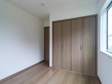 【神奈川県/川崎市麻生区王禅寺東】川崎市麻生区王禅寺東1丁目　新築戸建1号棟 洋室：約5.2帖