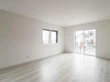 【神奈川県/川崎市麻生区王禅寺東】川崎市麻生区王禅寺東1丁目　新築戸建2号棟 リビング・ダイニング：床暖房付き