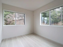 【神奈川県/川崎市麻生区王禅寺東】川崎市麻生区王禅寺東1丁目　新築戸建2号棟 洋室：約6.5帖