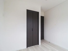 【神奈川県/川崎市麻生区王禅寺東】川崎市麻生区王禅寺東1丁目　新築戸建2号棟 洋室：約4.5帖