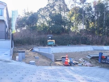 【神奈川県/川崎市麻生区王禅寺東】川崎市麻生区王禅寺東1丁目　新築戸建3号棟 外観：全9棟
奥