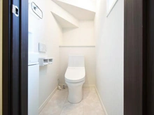 【神奈川県/川崎市麻生区王禅寺東】川崎市麻生区王禅寺東1丁目　新築戸建7号棟 トイレ：1階