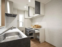 【神奈川県/川崎市麻生区王禅寺東】川崎市麻生区王禅寺東1丁目　新築戸建8号棟 キッチン：床暖房付き