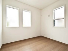 【神奈川県/川崎市麻生区王禅寺東】川崎市麻生区王禅寺東1丁目　新築戸建8号棟 洋室：約4.5帖