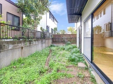 【東京都/八王子市西片倉】八王子市西片倉3丁目中古戸建 敷地内