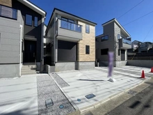 【神奈川県/横浜市青葉区大場町】横浜市青葉区大場町新築戸建2号棟 外観：全3棟