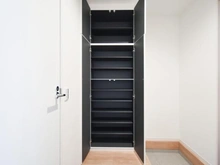 【神奈川県/川崎市多摩区南生田】川崎市多摩区南生田6丁目　新築戸建1号棟 玄関