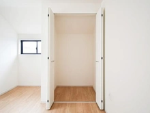 【神奈川県/川崎市多摩区南生田】川崎市多摩区南生田6丁目　新築戸建1号棟 洋室：約5.7帖