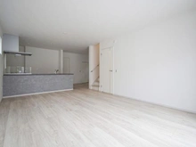 【神奈川県/川崎市多摩区南生田】川崎市多摩区南生田6丁目　新築戸建2号棟 LDK：約20.4帖
床暖房付き