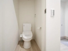 【神奈川県/川崎市多摩区南生田】川崎市多摩区南生田6丁目　新築戸建2号棟 トイレ：1階