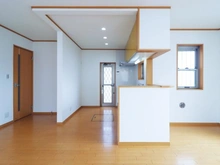 【神奈川県/川崎市宮前区潮見台】川崎市宮前区潮見台中古戸建 LDK：約15.2帖