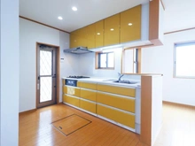【神奈川県/川崎市宮前区潮見台】川崎市宮前区潮見台中古戸建 キッチン