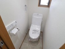 【神奈川県/川崎市宮前区潮見台】川崎市宮前区潮見台中古戸建 トイレ：1階