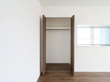 【神奈川県/横浜市金沢区六浦】横浜市金沢区六浦5丁目中古戸建 洋室：約11.4帖