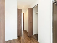 【神奈川県/横浜市金沢区六浦】横浜市金沢区六浦5丁目中古戸建 廊下：収納