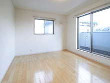 【東京都/東大和市中央】東大和市中央四丁目中古戸建 洋室：約8.3帖