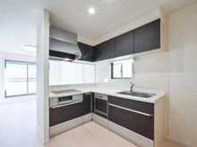 【東京都/北区岩淵町】北区岩淵町中古戸建 キッチン：L字型