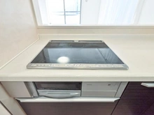 【東京都/北区岩淵町】北区岩淵町中古戸建 キッチン：IHクッキングヒーター
