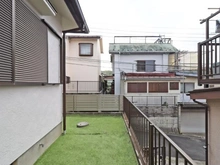 【東京都/多摩市連光寺】多摩市連光寺3丁目　中古戸建 敷地内
