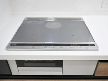 【東京都/町田市相原町】町田市相原町　新築戸建2号棟 キッチン：IHクッキングヒーター