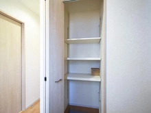 【東京都/町田市相原町】町田市相原町　新築戸建12号棟 玄関