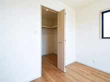 【東京都/町田市相原町】町田市相原町　新築戸建12号棟 洋室：約8.0帖
ウォークインクローゼット付き