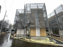 【神奈川県/川崎市宮前区初山】宮前区初山2丁目　新築戸建3号棟 建築中の外観：全17棟