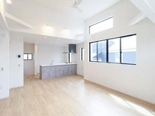 【神奈川県/藤沢市羽鳥】藤沢市羽鳥5丁目　新築戸建 LDK：約22.1帖
床暖房付き
