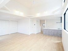 【神奈川県/藤沢市羽鳥】藤沢市羽鳥5丁目　新築戸建 LDK：約22.1帖
床暖房付き