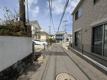 【神奈川県/藤沢市本鵠沼】藤沢市本鵠沼4丁目　新築戸建 前面道路