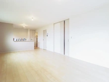 【神奈川県/藤沢市菖蒲沢】藤沢市菖蒲沢　新築戸建3号棟 LDK：約19.7帖